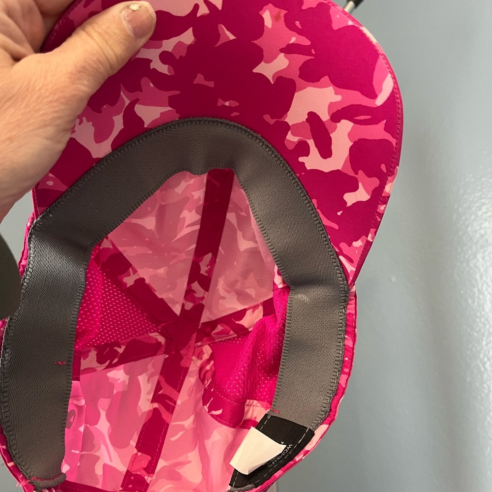 Under Armour Pink Camo Cap - Picture 3 of 5